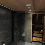 Pusikko - Cozy - Ice Swimming - Sauna - Fireplace - Barbeque Shed 木屋